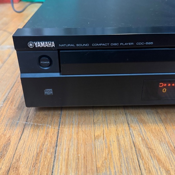Yamaha CDC-585 Natural Sound 5-Disc Carousel Player Changer Play/Xchange -READ - Picture 3 of 13